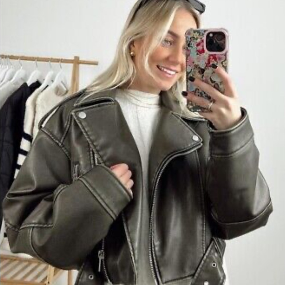 ZARA Molly Mae KHAKI CHARCOAL CROP OVERSIZED BELTED FAUX LEATHER BIKER J…